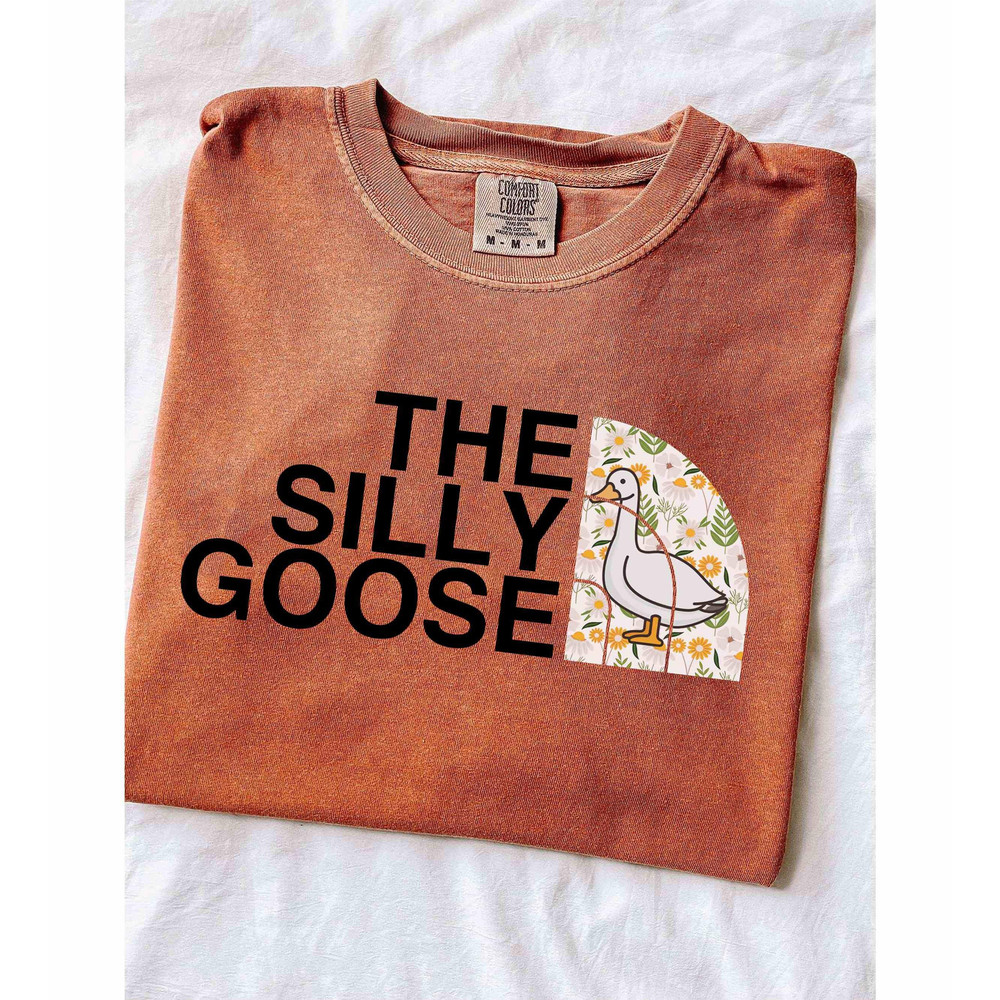 Retro Silly Goose Comfort ColorsĀ®, Silly Goose Shirt, Silly Goose Sweatshirt, Silly Goose University Shirt, Goose Pullover, Unisex Goose Tee - 1.jpg
