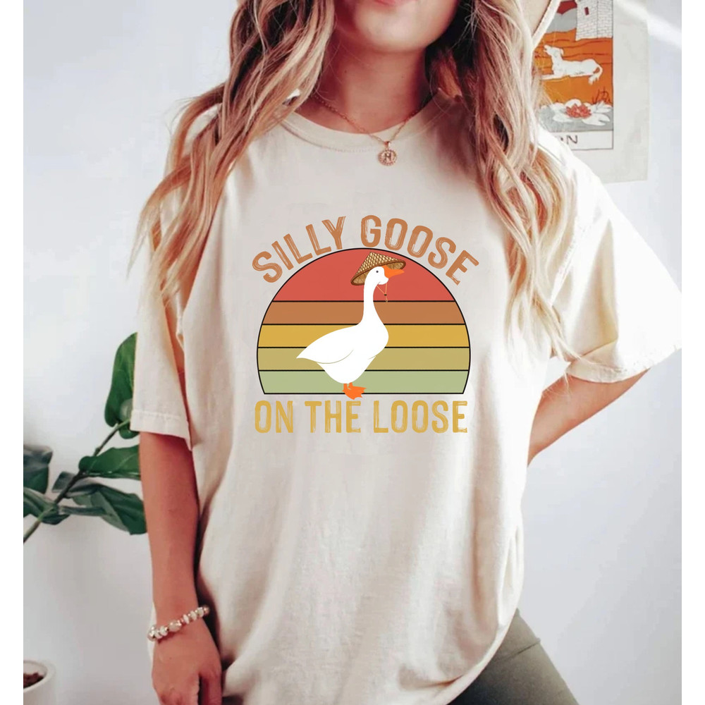 Retro Silly Goose On The Loose Comfort ColorsĀ®, Silly Goose Shirt, Silly Goose Sweatshirt, Silly Goose University Shirt, Goose Pullover - 2.jpg