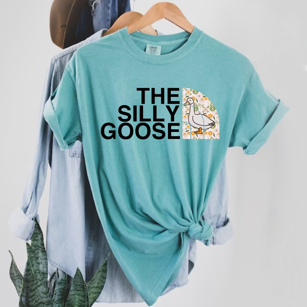 Retro Silly Goose Comfort ColorsĀ®, Silly Goose Shirt, Silly Goose Sweatshirt, Silly Goose University Shirt, Goose Pullover, Unisex Goose Tee - 5.jpg
