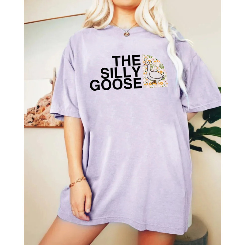 Retro Silly Goose Comfort ColorsĀ®, Silly Goose Shirt, Silly Goose Sweatshirt, Silly Goose University Shirt, Goose Pullover, Unisex Goose Tee - 6.jpg