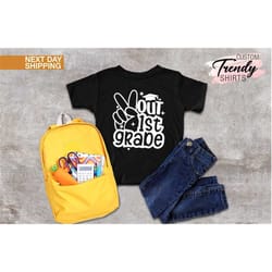 peace out first grade, bye bye school, last day of school, 1st grade shirt, end of year shirt, boys graduation shirt, el
