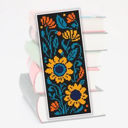 Cross stitch bookmark pattern Flowers, Cute bookmark, Embroidery design, Digital pattern, Gift for book lover