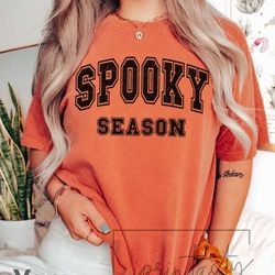 comfort colors  spooky season sweatshirt, hallowee