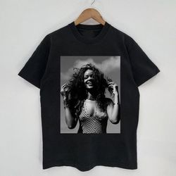 black and white rihanna art shirt, rihanna aesthetic vintage 90s t-shirt, rihanna unisex shirt, music rnb singer rapper
