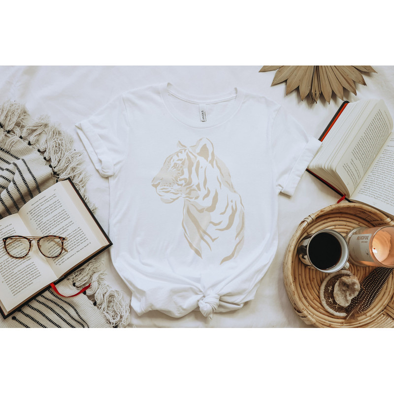 Tiger Graphic Tee Shirt Women's Oversized T-Shirt Tropical Jungle Vintage Tee Get em Tiger Gift for her - 1.jpg