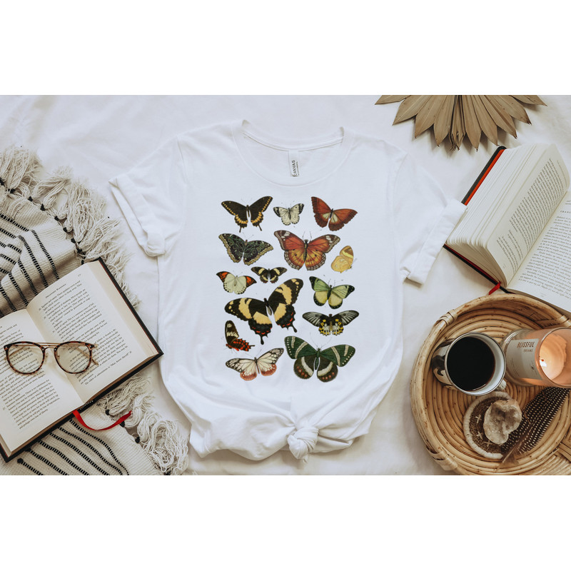 Vintage Style Butterfly Graphic Tee Shirt for Women Oversized T-Shirt Boho Shirt Monarch Butterfly Lover Shirt T-Shirt Gift - 3.jpg