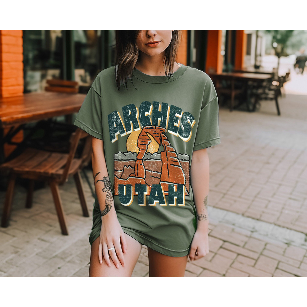 Utah Tee, Arches National Park Tee, Utah Graphic Tee, Boho Tee, Vintage Inspired Cotton T-shirt, Unisex Tee, Comfort Colors Tee - 5.jpg