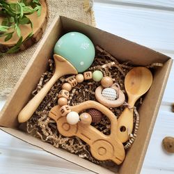 Personalized welcome baby box - postpartum gift - custom baby shower favor gift box for boy - wooden rattle with name