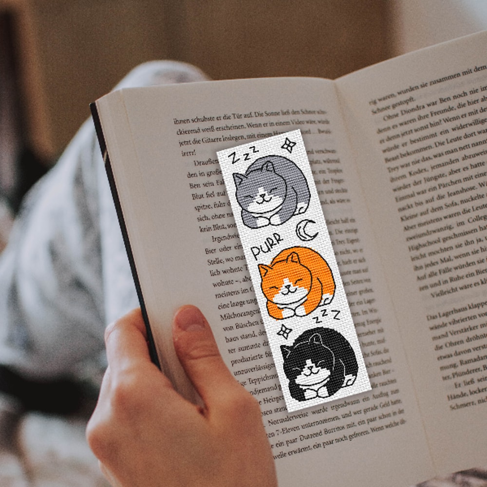 cat bookmark embroidery pattern