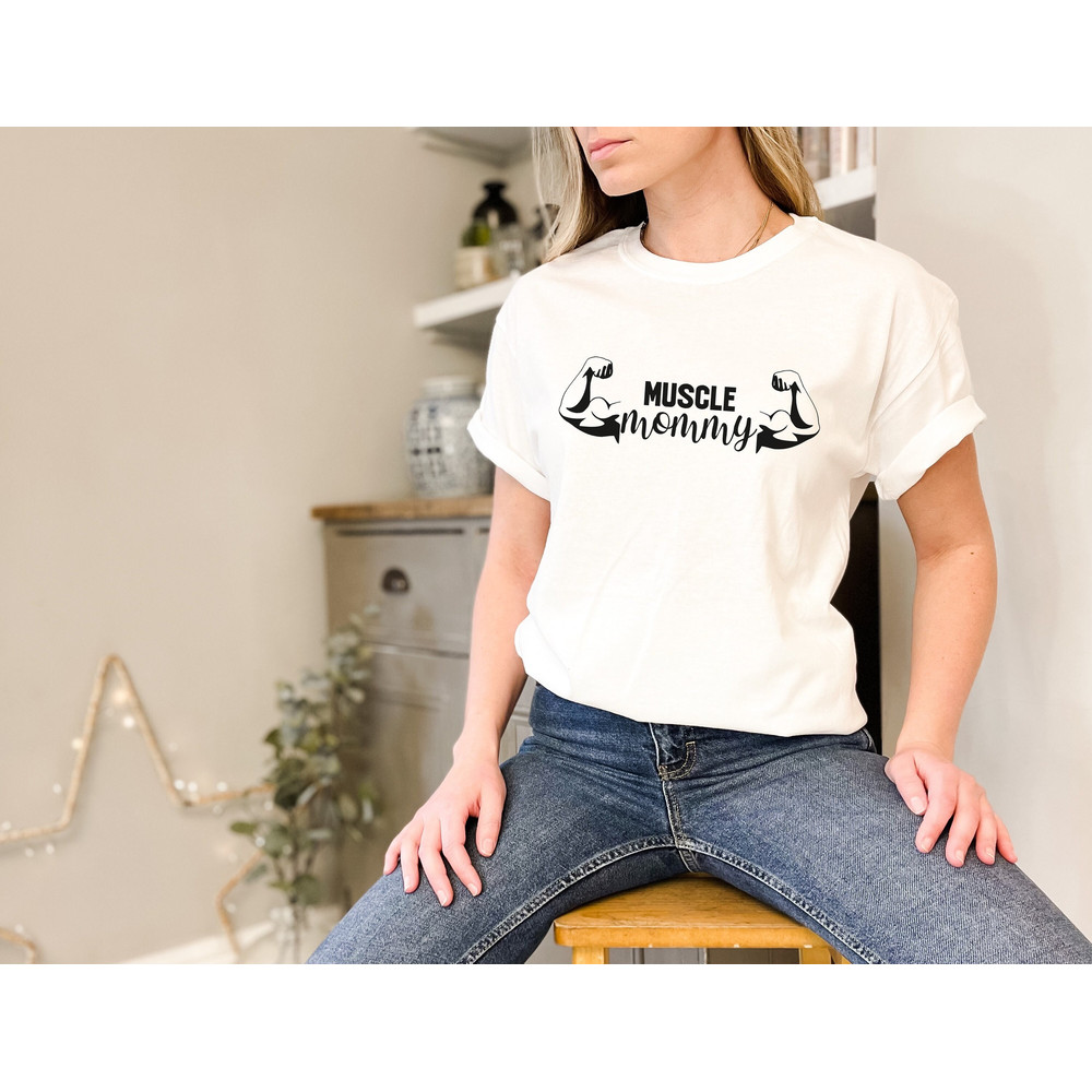 Funny Workout T-shirt for Mommy,Oversized Fitness Shirt for Women,Bodybuilder and Weightlifting Gift,Gym Mommy Tee,Muscle Mommy Gym T shirt - 1.jpg