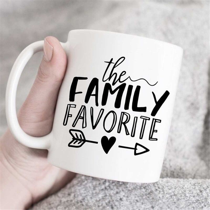 MR-1472023233459-the-family-favourite-mug-family-mug-best-child-ever-mug-image-1.jpg