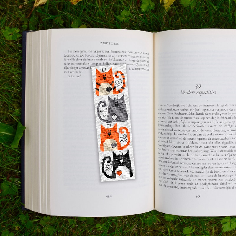 cute cats cross stitch bookmark pattern