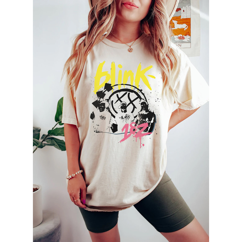 Comfort Colors®Blink 182 Shirt, Blink 182 Tour Art Shirt, Blink 182 Shirt, Blink 182 Art Sweatshirt, Vtg Arrow Smiley Unisex Tee 90s - 3.jpg