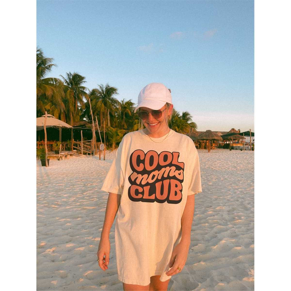 MR-1572023114342-cool-moms-club-tee-trendy-mom-shirt-comfort-colors-tee-image-1.jpg