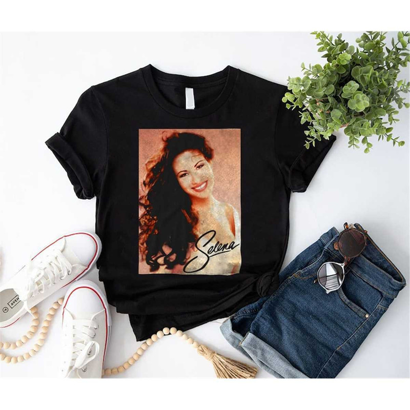 MR-1572023142513-selena-quintanilla-music-lover-retro-t-shirt-selena-image-1.jpg