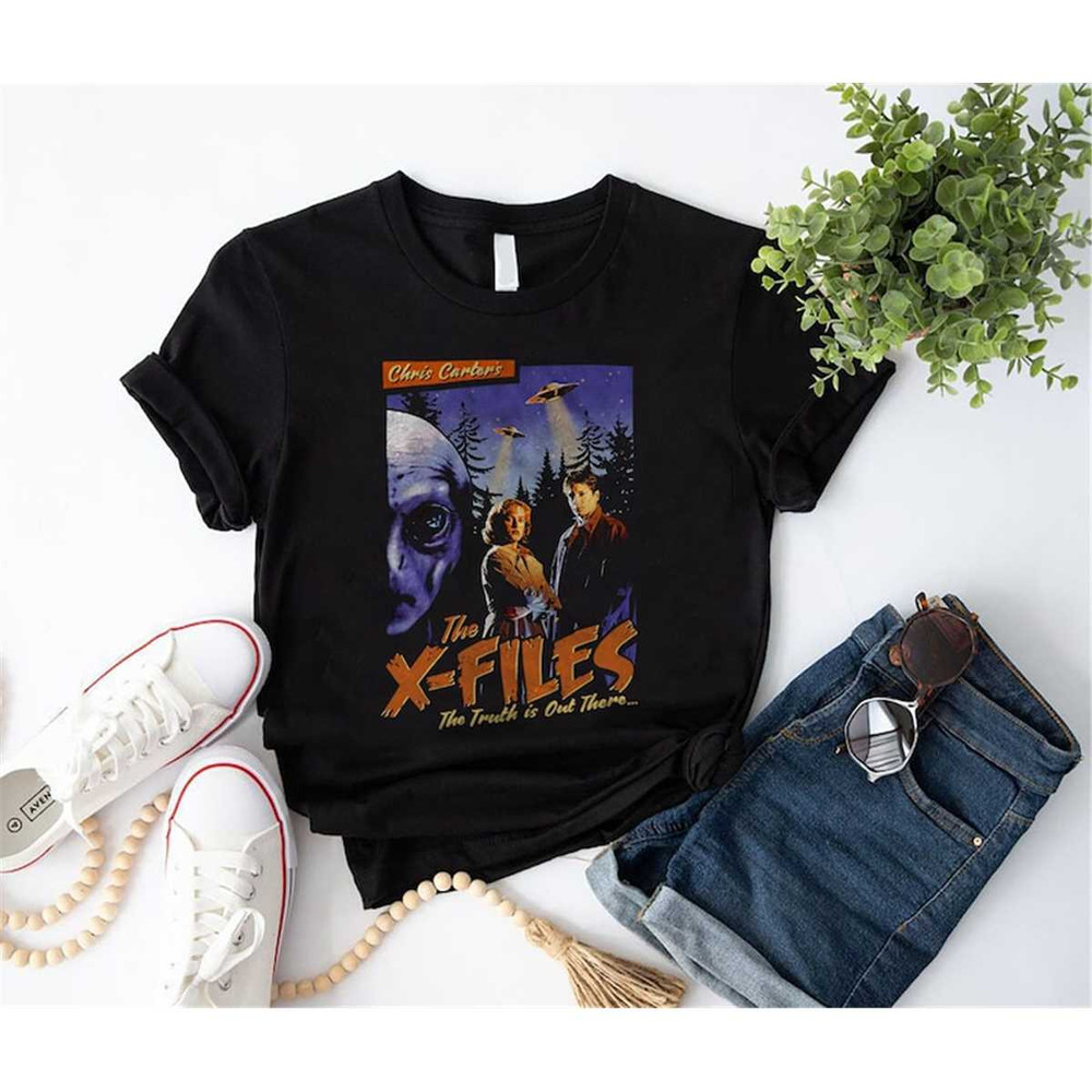 MR-1572023153414-vintage-poster-the-x-files-the-truth-is-out-there-t-shirt-the-image-1.jpg