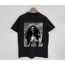 black and white rihanna art shirt, rihanna aesthetic vintage 90s t-shirt, rihanna unisex shirt, music rnb singer rapper