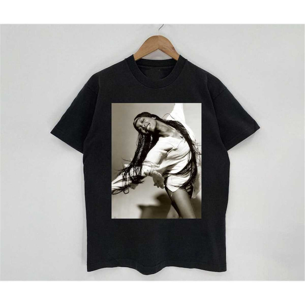 MR-1572023201229-singer-erykah-photoshoot-black-shirt-erykah-retro-t-shirt-image-1.jpg