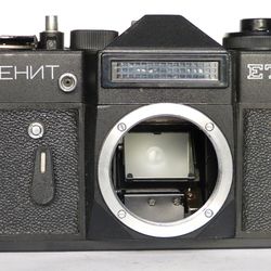 Zenit ET body USSR Belorussia SLR 35mm film camera BelOMO M42 mount
