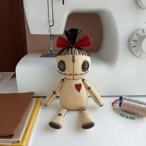 creepy-cute-art-doll-handmade-gift-idea