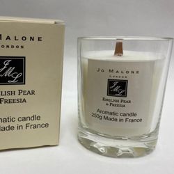 Perfume candle Malone English Pear & Freesia 250 ml