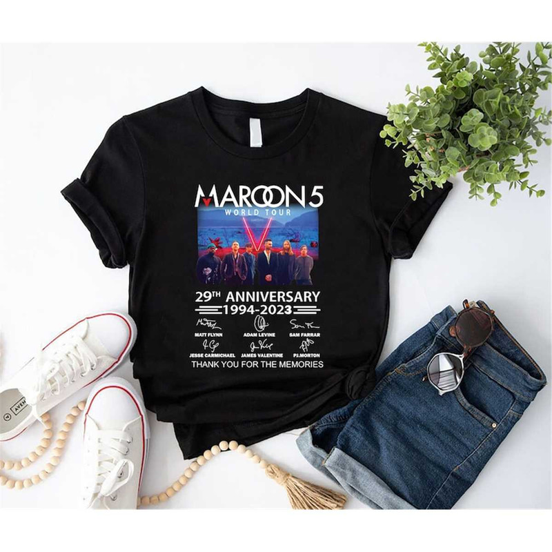MR-1772023112958-29th-anniversary-maroon-5-band-shirt-maroon-5-band-signatures-image-1.jpg