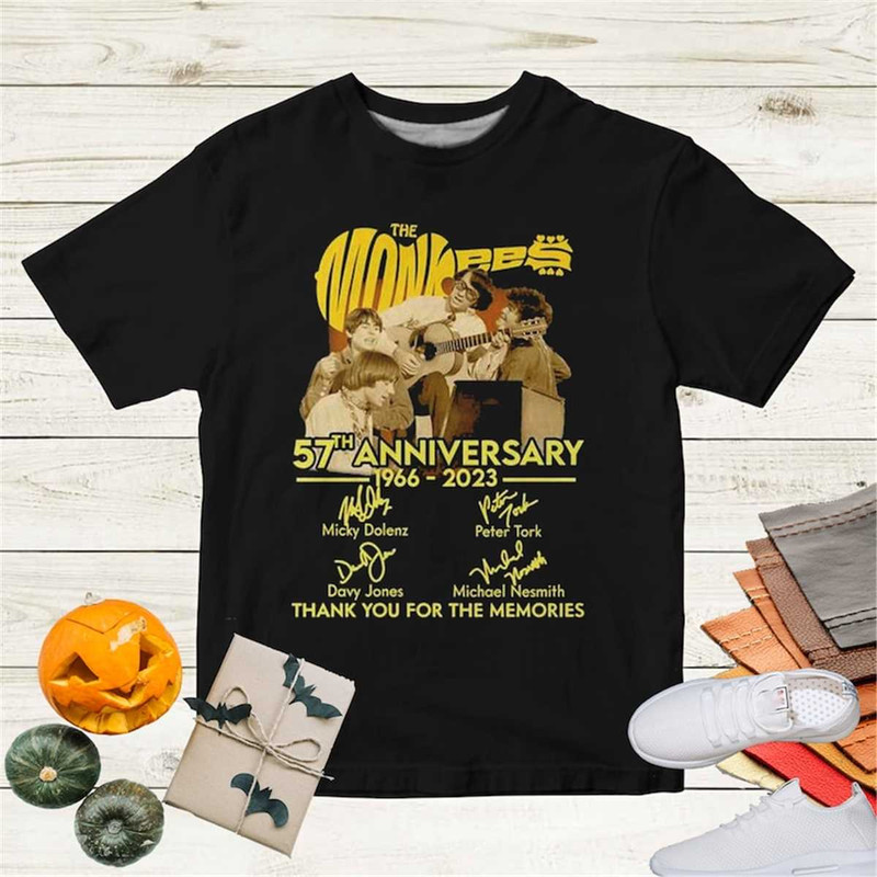 MR-1772023143015-the-monkees-57th-anniversary-1966-2023-signatures-t-shirt-the-image-1.jpg