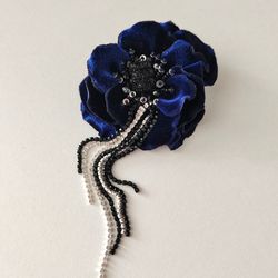 Flower brooch, velvet brooch for women,  beaded brooch, girlfriend gift , blue flower jewelry