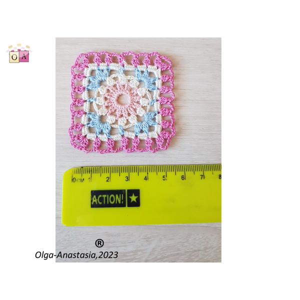Colorful_granny_square_crochet_pattern (5).jpg