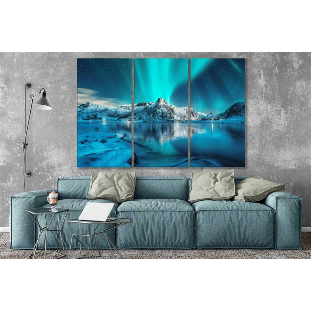 MR-1872023225033-aurora-borealis-over-snowy-print-northern-lights-canvas-wall-image-1.jpg