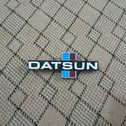 Datsun 1600 Grill Emblem