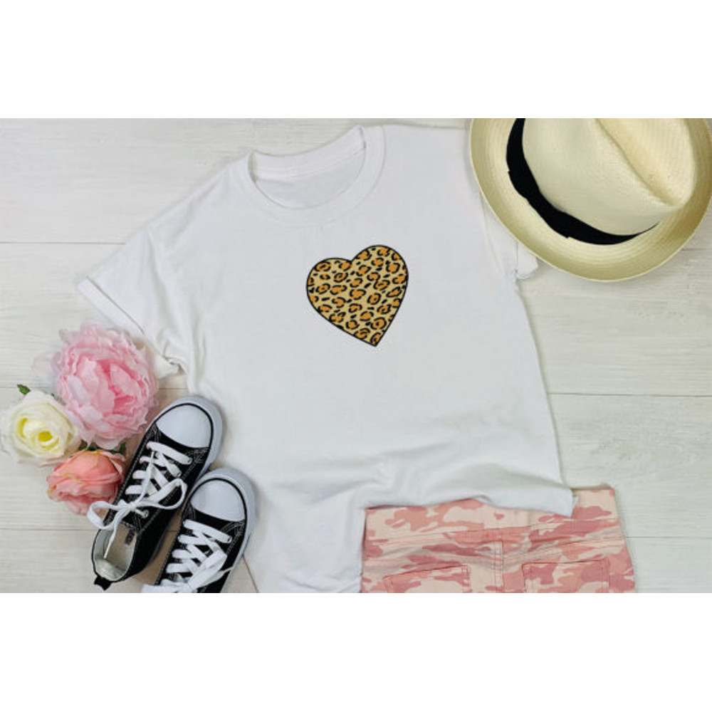 Heart-Print-Leopard-Romantic-Decor-SVG-Graphics-8330798-4-580x387.jpg