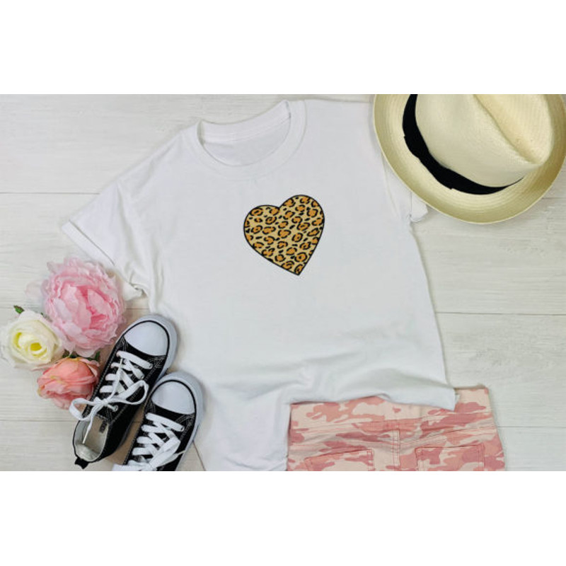 Heart-Print-Leopard-Romantic-Decor-SVG-Graphics-8330798-4-580x387.jpg
