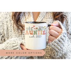 auntie mug, personalized auntie wildflowers mug, auntie est 2023, pregnancy announcement, new auntie mug, auntie gifts,