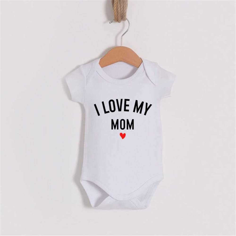 MR-207202315107-cute-mom-onesie-i-love-my-mom-baby-onesie-cute-mommy-image-1.jpg