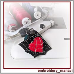 In the hoop embroidery/Keychain with heart in a spider's web – 3 designs
