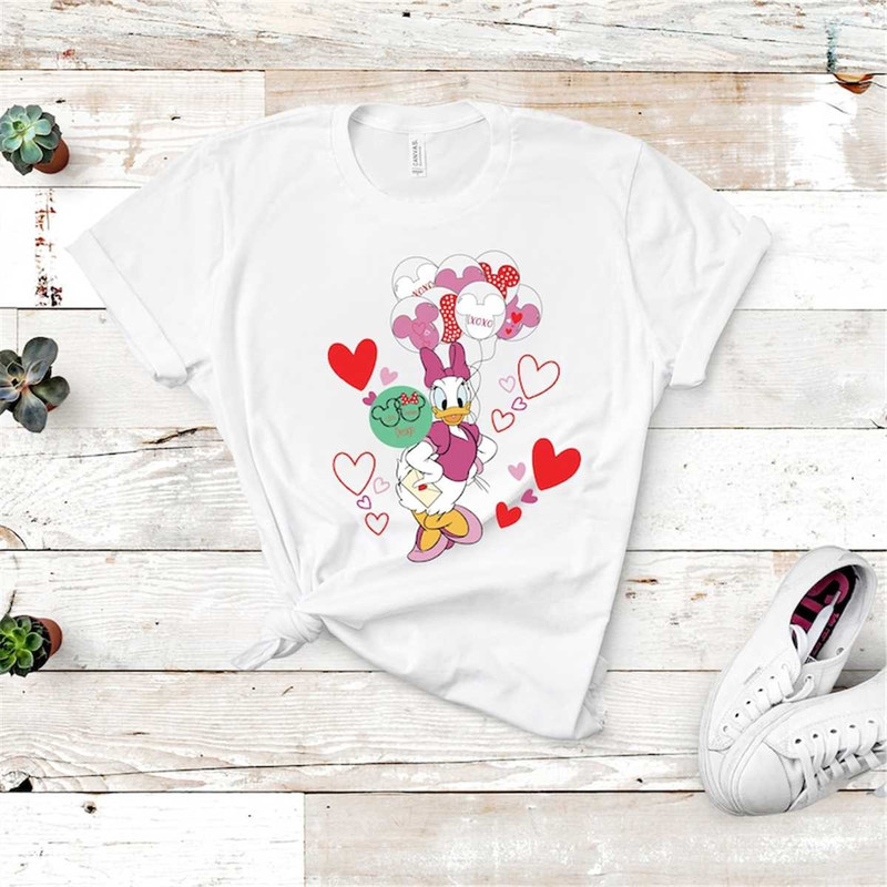 MR-207202318553-daisy-duck-valentine-balloons-with-hearts-mickey-and-minnie-image-1.jpg