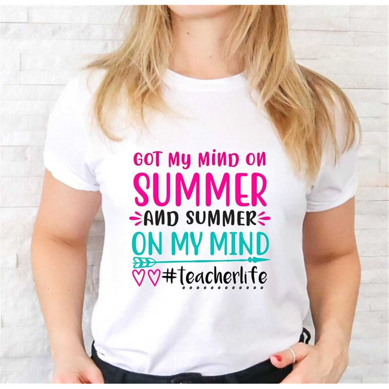 MR-2272023154853-got-my-mind-on-summer-and-summer-on-my-mind-t-shirt-image-1.jpg
