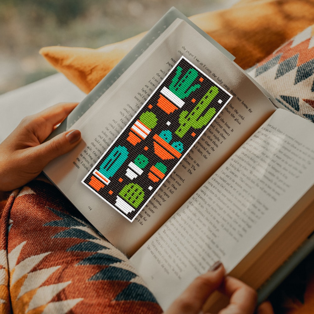 bookmark embroidery pattern cacti