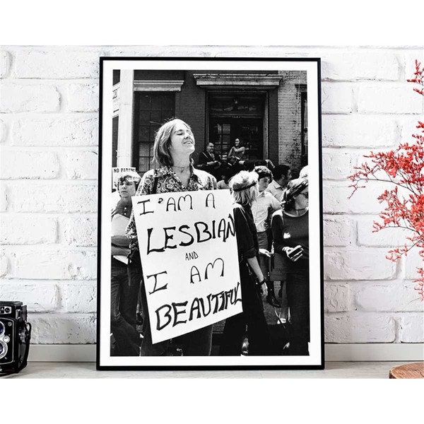 MR-247202318505-i-am-a-lesbian-vintage-photography-lesbian-poster-feminist-image-1.jpg