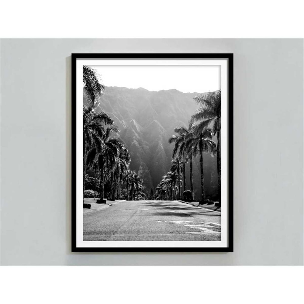 MR-2472023211441-hawaii-print-black-and-white-hawaii-wall-art-vintage-poster-street-photography-palm-tree-print-digital-download-printable-wall-decor.jpg