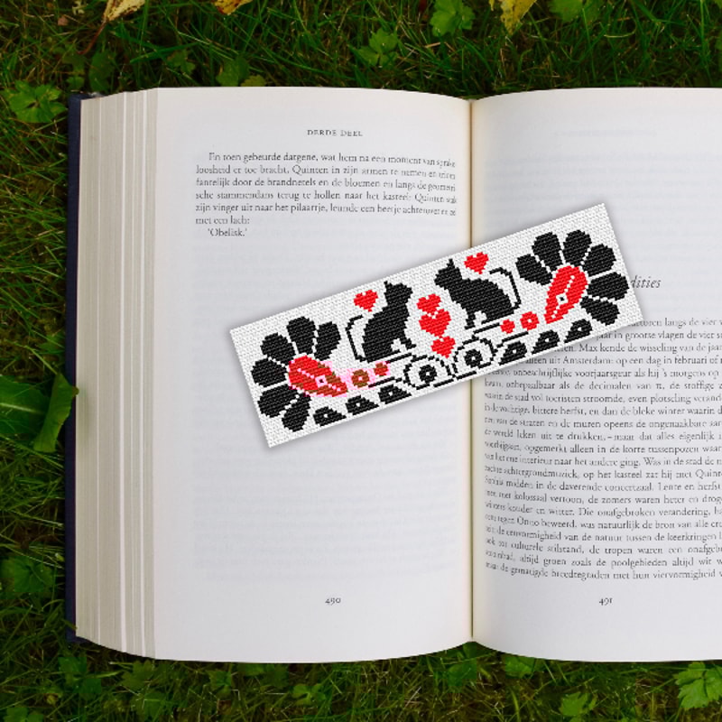 embroidery pattern bookmark cats