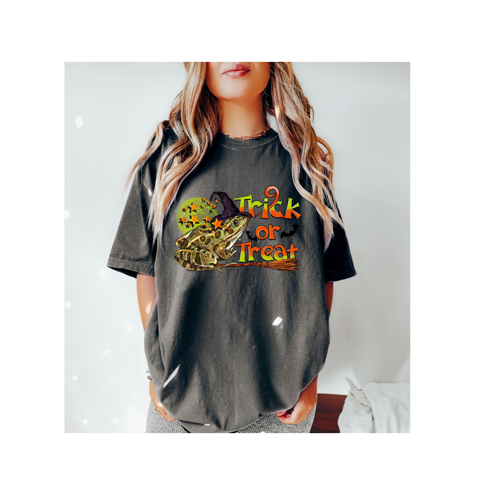Comfort Colors Frog Trick Or Treat Shirt, Happy Halloween,Halloween Witches,SandersonSisters, HocusPocus Shirt,FunnyHalloween Tee,GiftForHer - 2.jpg