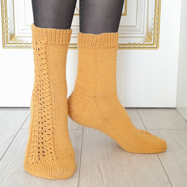 Women Socks Pattern, Wool Socks, Knitted Socks, Women Wool Socks.png