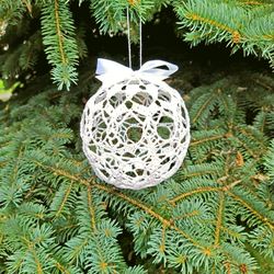 Large Crochet Christmas ball ornament pattern - Christmas decorations crochet patterns - Lace Christmas balls ornament