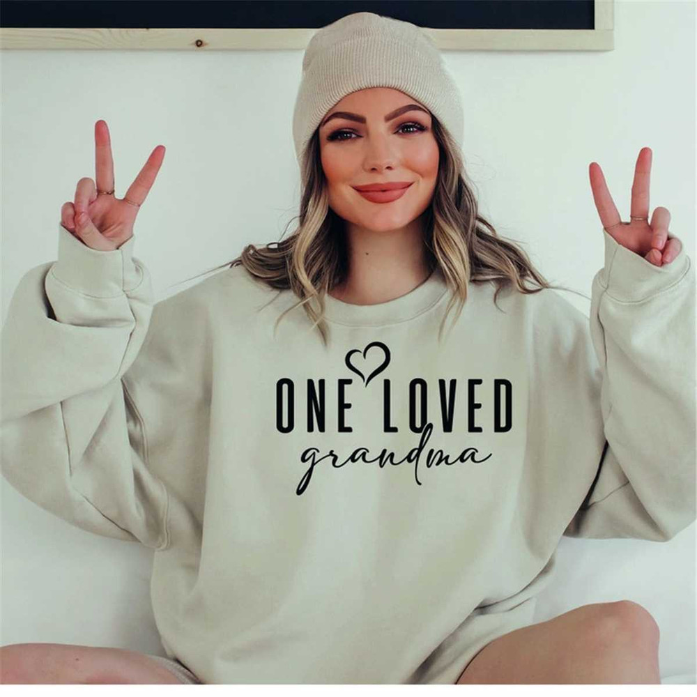 MR-2672023151044-one-loved-grandma-svg-png-pdf-mothers-day-shirt-svg-image-1.jpg