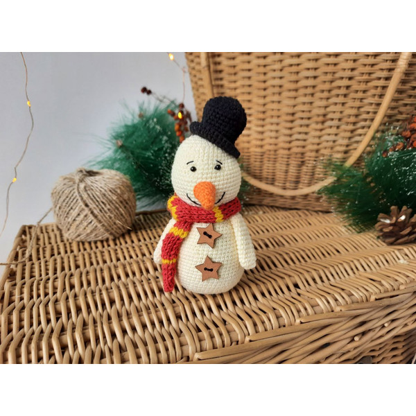 Stuffed snowman toy gift decor  (1).jpg
