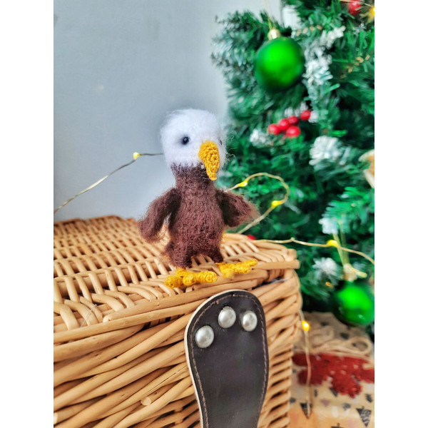 Stuffed eagle bird toy gift decor  (4).jpg
