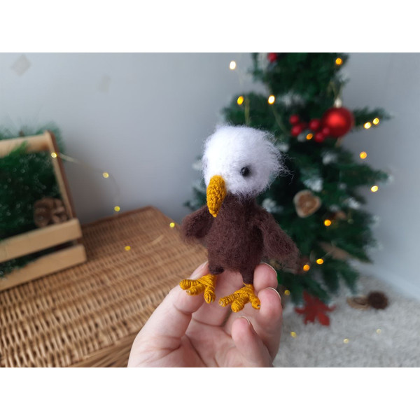 Stuffed eagle bird toy gift decor  (9).jpg