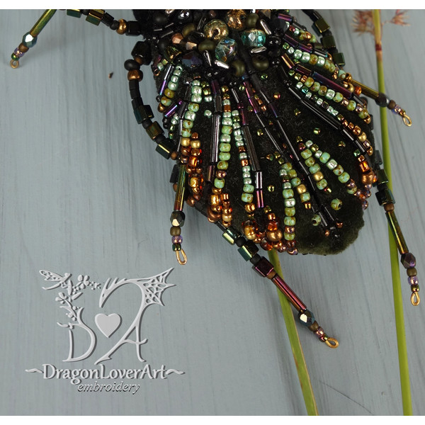 beetle broooch velvet embroidery details.jpg